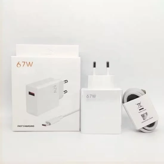 Beyaz 67W Type-C Şarj Adaptörü