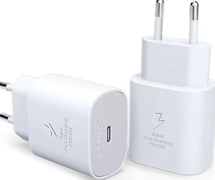 Adaptör 25w, beyaz