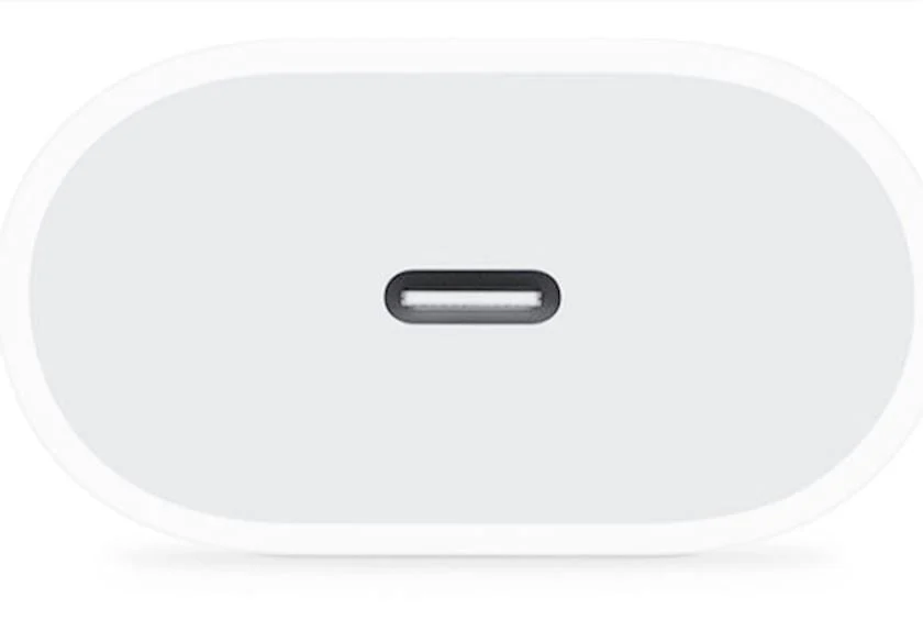 Адаптер No Brand USB-C 20W, белый